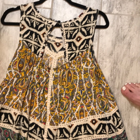 Sleeveless Aztec like flare blouse from Nashville - Picture 3 of 7